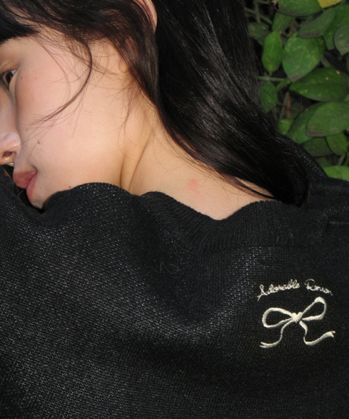 RONRON（ロンロン）の「HEART RIBBON JACQUARD KNIT BLACK（ニット/セーター・レディース・その他・FREE）」の3枚目の写真
