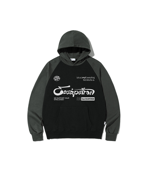 ESCAPEFROM（エスケープフロム）の「チャレンジシンボルプリントラグラン配色フードパーカー [3色]（パーカー・レディース・ブラック/オリーブ/オートミール・MEDIUM/LARGE）」の2枚目の写真