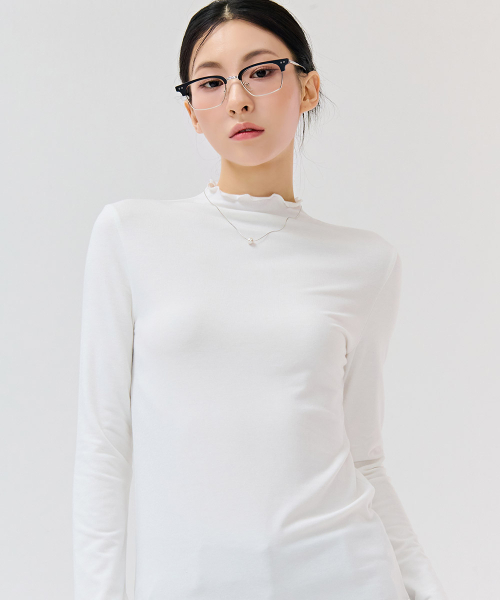 CHASECULT(チェイスカルト)の「レディース フリルハーフネック起毛Tシャツ-ホワイト(Tシャツ/カットソー・レディース・ホワイト・85/95/90)」の5枚目の写真