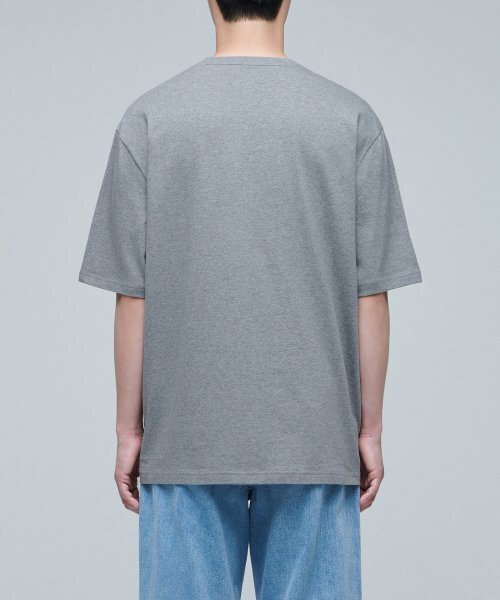 MUSINSA STANDARD（ムシンサスタンダード）の「リラックスフィットクルーネックTシャツ2 [メランジグレー]（Tシャツ/カットソー・メンズ・その他・LARGE/X-LARGE/XX-LARGE/XXX-LARGE/SMALL/MEDIUM）」の3枚目の写真