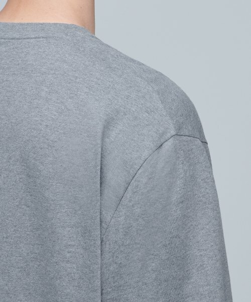 MUSINSA STANDARD（ムシンサスタンダード）の「リラックスフィットクルーネックTシャツ2 [メランジグレー]（Tシャツ/カットソー・メンズ・その他・LARGE/X-LARGE/XX-LARGE/XXX-LARGE/SMALL/MEDIUM）」の6枚目の写真