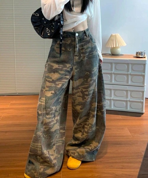 CANVAS+(キャンバスプラス)の「【CANVAS+】迷彩柄ワイドルーズパンツ(その他パンツ・レディース・カーキ・L/M/S)」の6枚目の写真