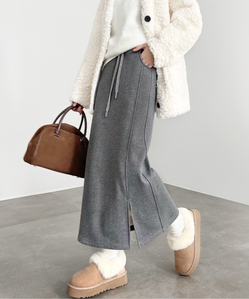 AMAJI(アマジ)の「サイドスリットロングスウェットスカート(スカート・レディース・ダークグレー/ライトグレー・SMALL/MEDIUM/LARGE/X-LARGE)」の15枚目の写真
