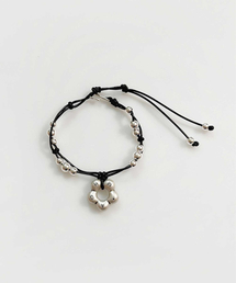 August Harmony（オーガストハーモニー）の「ヴィンテージフラワーストリングノートブレスレット（ブレスレット）」