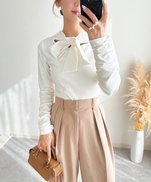 &. NOSTALGIA(アンドドットノスタルジア)の「【ZOZO限定】カットリボンプルオーバー(Tシャツ/カットソー・レディース・ホワイト/ブラック・M)」の3枚目の写真