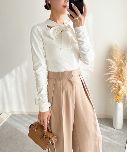 &. NOSTALGIA(アンドドットノスタルジア)の「【ZOZO限定】カットリボンプルオーバー(Tシャツ/カットソー・レディース・ホワイト/ブラック・M)」の6枚目の写真