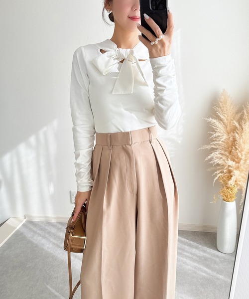 &. NOSTALGIA(アンドドットノスタルジア)の「【ZOZO限定】カットリボンプルオーバー(Tシャツ/カットソー・レディース・ホワイト/ブラック・M)」の8枚目の写真