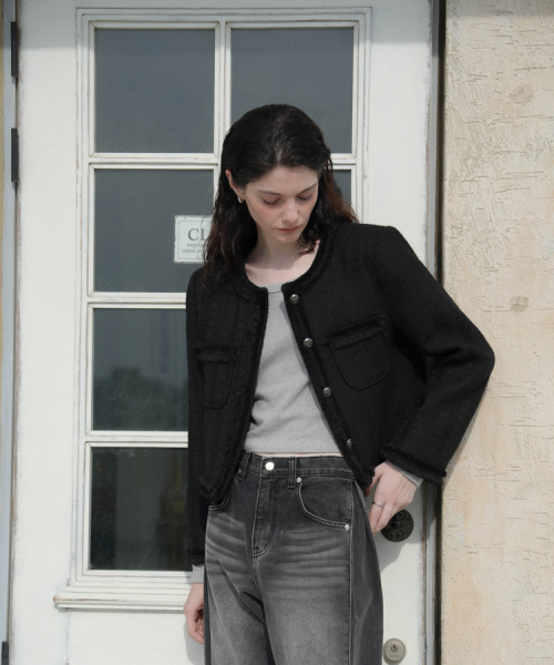 DEHEVE（デヘヴェ）の「Fringe Trimming Tweed Jacket [Black]（その他アウター・レディース・ブラック・MEDIUM/SMALL）」の4枚目の写真