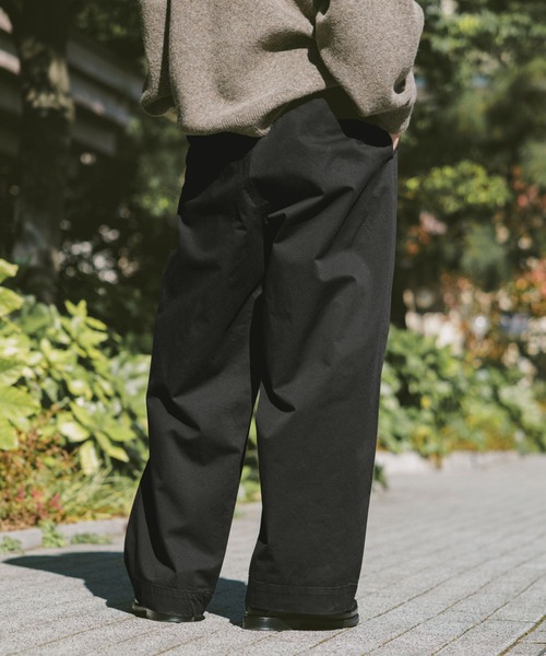 RAGEBLUE（レイジブルー）の「２タック/コクーンチノパンツ（チノパンツ・メンズ・ホワイト/ブラック・MEDIUM/LARGE）」の6枚目の写真