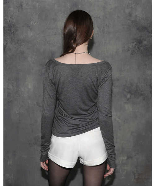 MAGORENSEOUL(マゴレンソウル)の「ADORE ME オーバーサイズ ロングスリーブ メランジチャコール(Tシャツ/カットソー・レディース・その他・FREE)」の5枚目の写真