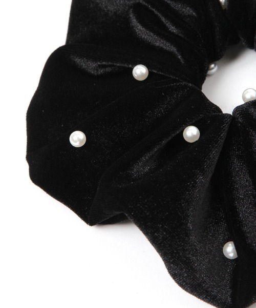 LOWRYS FARM(ローリーズファーム)の「ベロアシュシュ 634159(ヘアゴム・レディース・ブラック系その他/ブラック系その他2・FREE)」の6枚目の写真