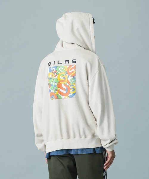 SILAS(サイラス)の「【UK COLLECTION】BOX ARTWORK ZIP SWEAT HOODIE(パーカー・メンズ・オフホワイト/オレンジ・S/M/L)」の1枚目の写真