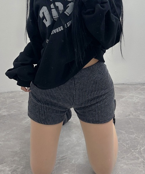 FOLLOWIN(フォロウィン)の「【FOLLOWIN韓国風ショートパンツ】リブショートパンツ(その他パンツ・レディース・ブラック/チャコールグレー・FREE)」の1枚目の写真