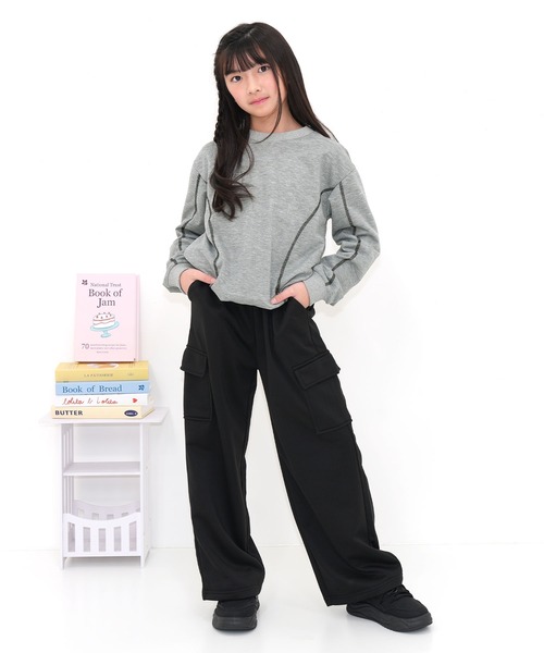 Bee des Bee(ビーデスビー)の「ラインステッチ入りトレーナー(スウェット・キッズ・杢グレー/ブルー/ブラック・100cm/110cm/120cm/130cm/140cm/150cm)」の13枚目の写真