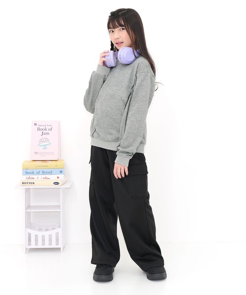 Bee des Bee(ビーデスビー)の「ラインステッチ入りトレーナー(スウェット・キッズ・杢グレー/ブルー/ブラック・100cm/110cm/120cm/130cm/140cm/150cm)」の16枚目の写真