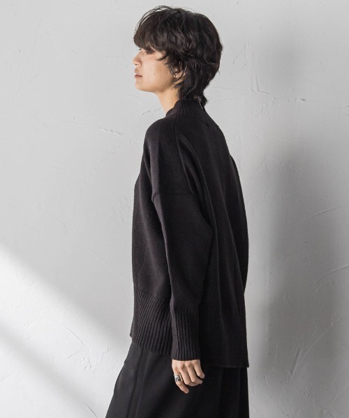 MAYSON GREY(メイソングレイ)の「ハイネックシンプルニット(ニット/セーター・レディース・レッド/ブラウン/ブラック/オフホワイト・M)」の18枚目の写真