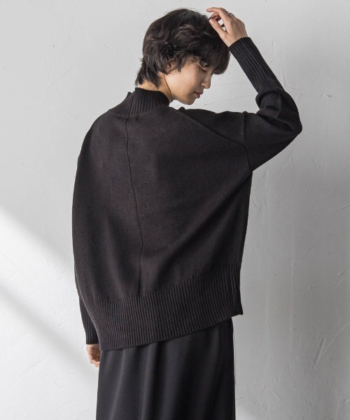 MAYSON GREY(メイソングレイ)の「ハイネックシンプルニット(ニット/セーター・レディース・レッド/ブラウン/ブラック/オフホワイト・M)」の19枚目の写真