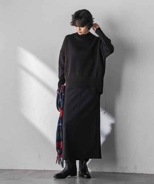 MAYSON GREY(メイソングレイ)の「ハイネックシンプルニット(ニット/セーター・レディース・レッド/ブラウン/ブラック/オフホワイト・M)」の22枚目の写真