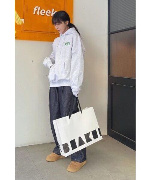 Cavish（カビシ）の「PLUR HOODIE LIGHT GREY(CV2BFUM402A)（パーカー・レディース・ライトグレー・S/L/XL）」の6枚目の写真