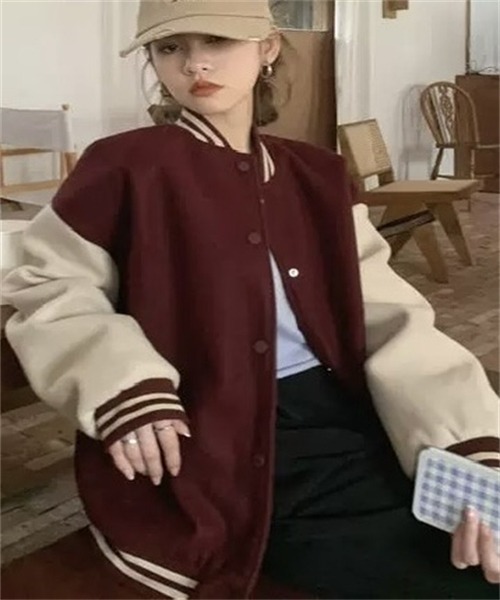 FREE STYLISTS(フリー スタイリスト)の「ビッグシルエット スタジャン(スタジャン・レディース・ワイン/ダークネイビー・M/L/2XL/XL)」の7枚目の写真