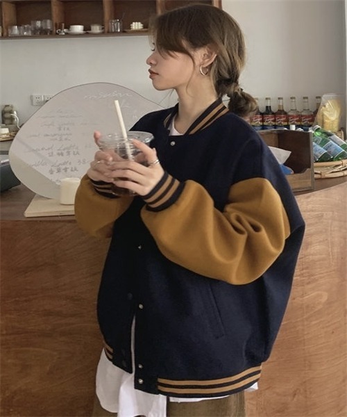 FREE STYLISTS(フリー スタイリスト)の「ビッグシルエット スタジャン(スタジャン・レディース・ワイン/ダークネイビー・M/L/2XL/XL)」の3枚目の写真