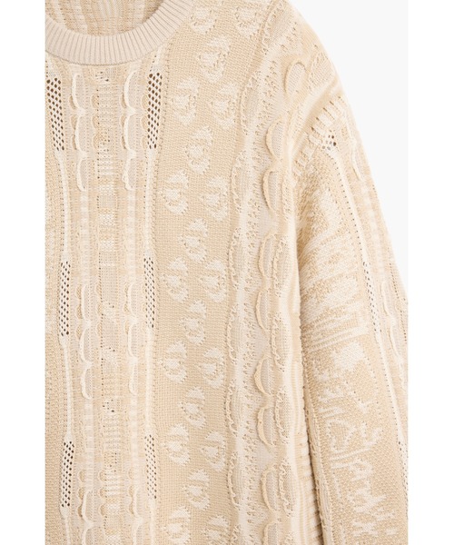 Desigual(デシグアル)の「ロングスリーブ透かし編み ケーブルニット(ニット/セーター・メンズ・ホワイト・S/M/L/XL)」の2枚目の写真
