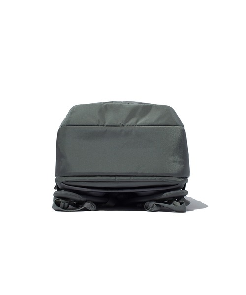 F/CE. （エフシーイー）の「F/CE. 420 re/cor BALLON BACKPACK / エフシーイー 420 リコー バルーン バックパック（バックパック/リュック・メンズ・ブラック/オリーブ・FREE）」の6枚目の写真