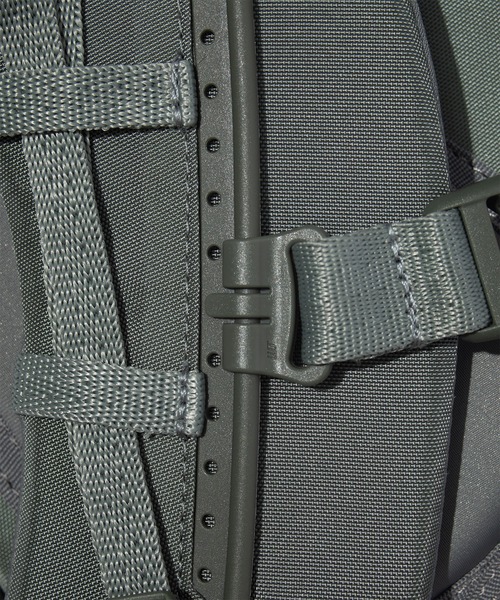 F/CE. （エフシーイー）の「F/CE. 420 re/cor BALLON BACKPACK / エフシーイー 420 リコー バルーン バックパック（バックパック/リュック・メンズ・ブラック/オリーブ・FREE）」の11枚目の写真