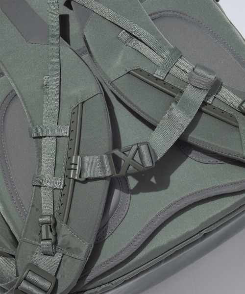 F/CE. （エフシーイー）の「F/CE. 420 re/cor BALLON BACKPACK / エフシーイー 420 リコー バルーン バックパック（バックパック/リュック・メンズ・ブラック/オリーブ・FREE）」の14枚目の写真