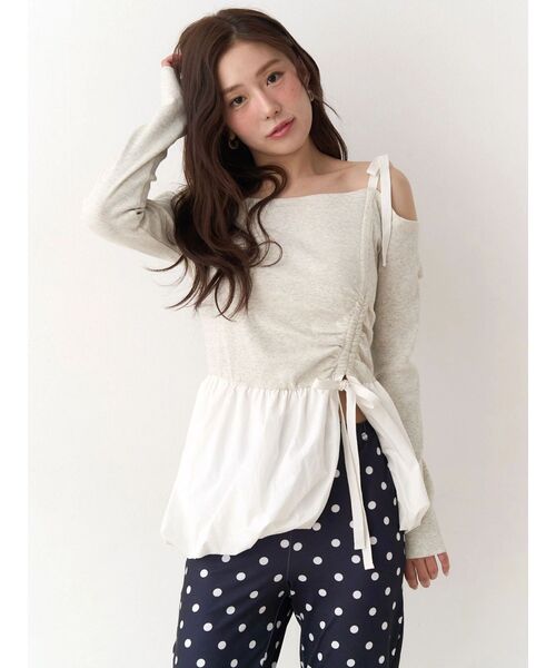 CALNAMUR（カルナムール）の「ワンショルデザイントップス（Tシャツ/カットソー・レディース・ブラック/イエロー/ライトグレー・FREE）」の3枚目の写真