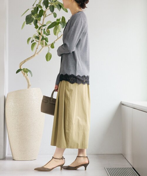 RIVE DROITE(リヴドロワ)の「【鮮度抜群】レーストリムカーディガン(カーディガン/ボレロ・レディース・グレー/グレイッシュベージュ・FREE)」の12枚目の写真