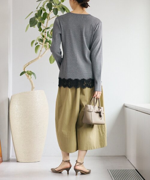 RIVE DROITE(リヴドロワ)の「【鮮度抜群】レーストリムカーディガン(カーディガン/ボレロ・レディース・グレー/グレイッシュベージュ・FREE)」の13枚目の写真