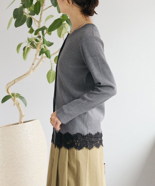 RIVE DROITE(リヴドロワ)の「【鮮度抜群】レーストリムカーディガン(カーディガン/ボレロ・レディース・グレー/グレイッシュベージュ・FREE)」の15枚目の写真