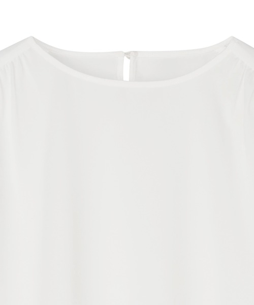 TOKYO SHIRTS(トウキョウシャツ)の「シルキーサテン クルーネック ブラウス(シャツ/ブラウス・レディース・ホワイト・M/L)」の3枚目の写真