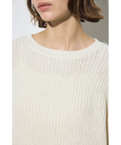 AZUL by moussy(アズールバイマウジー)の「畔編みリラックスニットトップス(ニット/セーター・レディース・アイボリー/ライトブルー/ライトイエロー/ネイビー・FREE)」の10枚目の写真