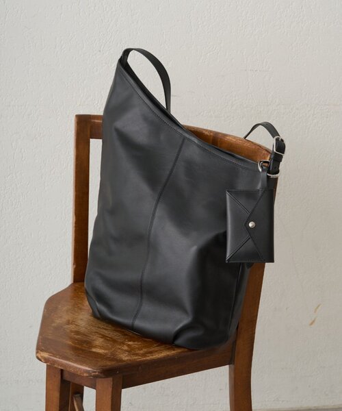 LOUNGEDRESS（ラウンジドレス）の「【＠_yoshinosan_【GALENA/ガレナ】スロープワンショルダーBag（トートバッグ・レディース・ベージュ/ブラック・FREE）」の6枚目の写真