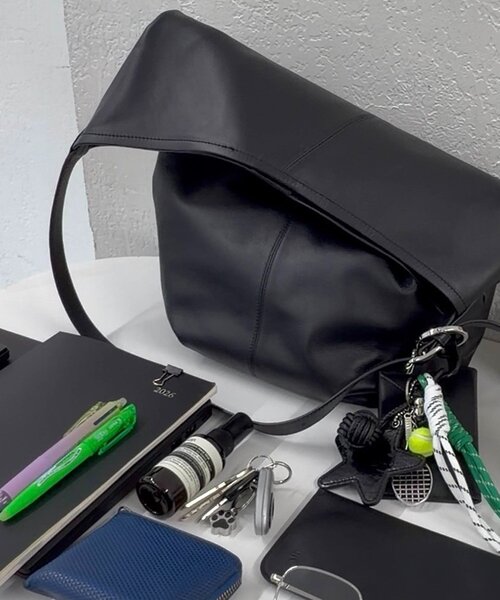 LOUNGEDRESS（ラウンジドレス）の「【＠_yoshinosan_【GALENA/ガレナ】スロープワンショルダーBag（トートバッグ・レディース・ベージュ/ブラック・FREE）」の8枚目の写真