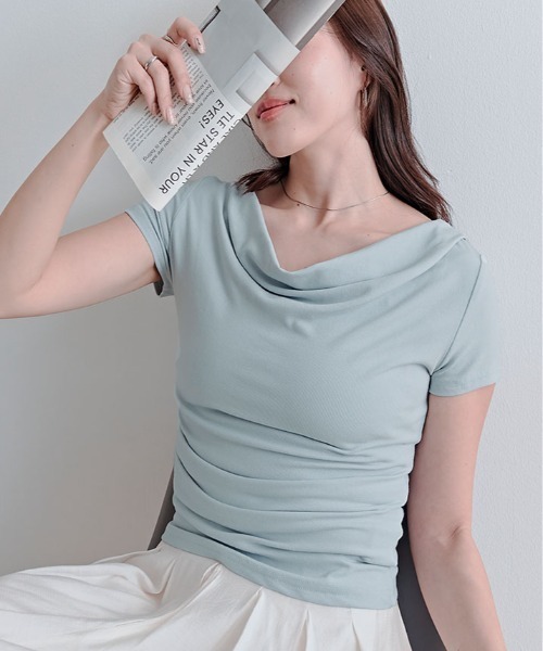 kirakiraShop(キラキラショップ)の「シャーリング オフショルダー トップス(Tシャツ/カットソー・レディース・イエロー/ネイビー/チャコール/ブラック/ピンク/ブラウン/ホワイト/ブルー/杢グレー・FREE)」の7枚目の写真