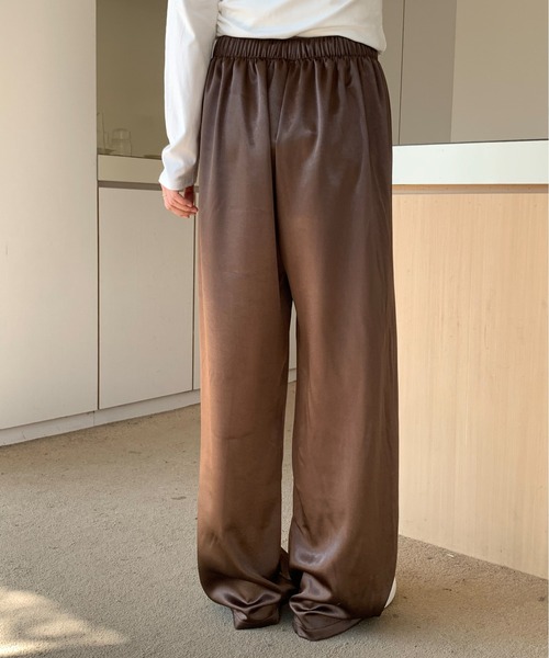 Siel（シエル）の「サテンイージーパンツ（その他パンツ・レディース・ブラウン/グレー/ベージュ/ブラック・FREE）」の6枚目の写真