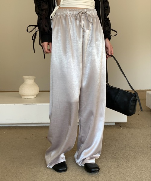 Siel（シエル）の「サテンイージーパンツ（その他パンツ・レディース・ブラウン/グレー/ベージュ/ブラック・FREE）」の11枚目の写真