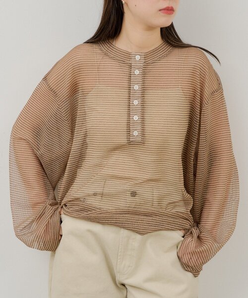 WHIMSIC（ウィムジック）の「【UNISEX/新色追加】シアーボーダーヘンリーネックプルオーバー（ニット/セーター・メンズ・オフホワイト/チャコールグレー/ベージュ・FREE）」の3枚目の写真