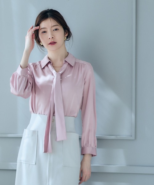 12Twelve Agenda（トゥエルブ　アジェンダ）の「Manywaysデザインブラウス（シャツ/ブラウス・レディース・オフホワイト/ネイビー/ピンク・M）」の16枚目の写真