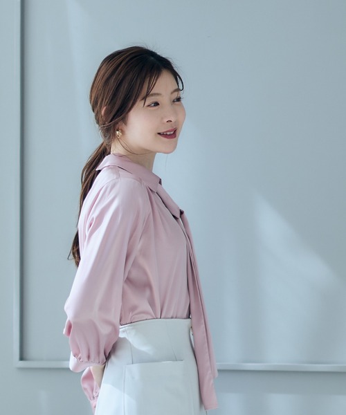 12Twelve Agenda（トゥエルブ　アジェンダ）の「Manywaysデザインブラウス（シャツ/ブラウス・レディース・オフホワイト/ネイビー/ピンク・M）」の17枚目の写真