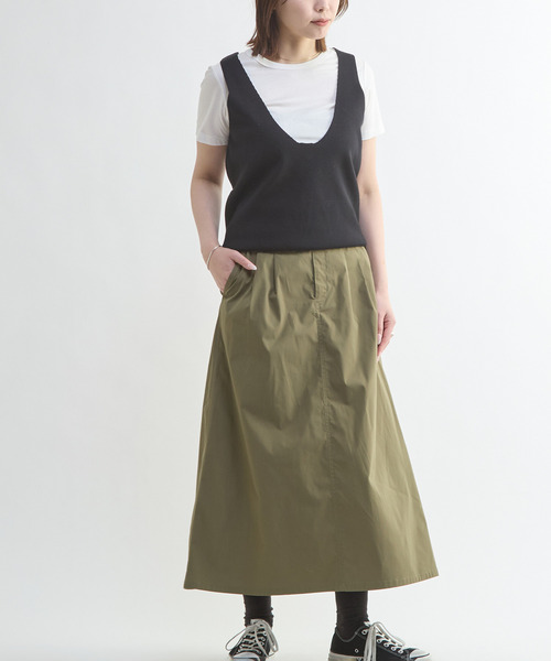 CONVERSE TOKYO(コンバーストウキョウ)の「MILITARY TUCK FLARE SKIRT(スカート・レディース・カーキ/ブラック・FREE)」の4枚目の写真