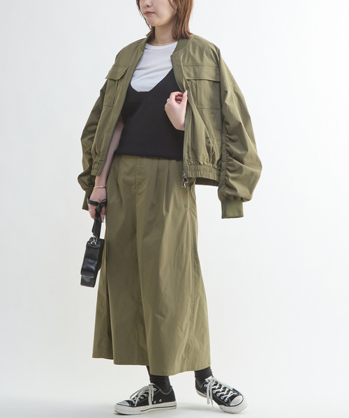 CONVERSE TOKYO(コンバーストウキョウ)の「MILITARY TUCK FLARE SKIRT(スカート・レディース・カーキ/ブラック・FREE)」の8枚目の写真