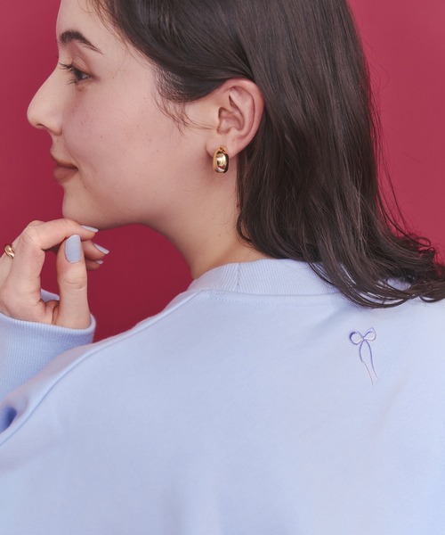 Cath Kidston(キャスキッドソン)の「刺繍スウェットトップス Ribbon Floral(スウェット・レディース・サックスブルー/ブラウン/ライトピンク/アイボリー・FREE)」の6枚目の写真
