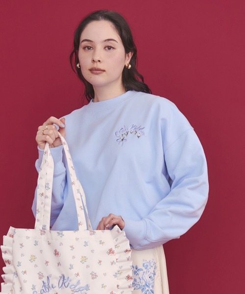 Cath Kidston(キャスキッドソン)の「刺繍スウェットトップス Ribbon Floral(スウェット・レディース・サックスブルー/ブラウン/ライトピンク/アイボリー・FREE)」の7枚目の写真