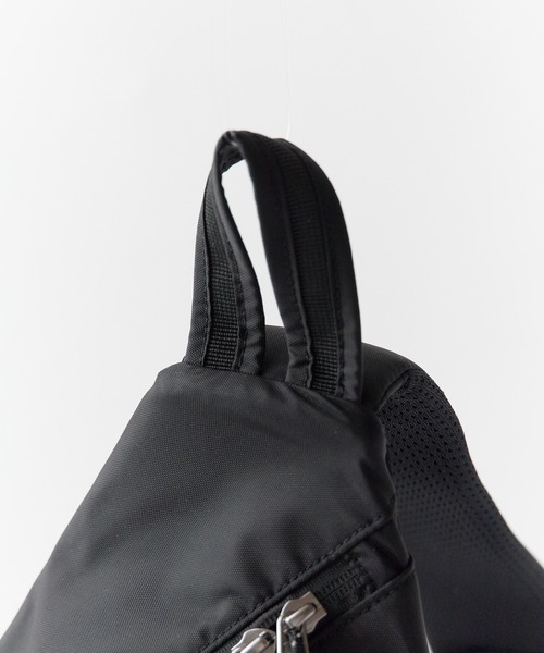 Columbia（コロンビア）の「Columbia/コロンビア パナシーアスリングバッグ 斜めがけ ワンショルダーバッグ ボディーバッグ 通学 アウトドア スポーツ 2026年春夏（ボディバッグ/ウエストポーチ・メンズ・ブラック・FREE）」の20枚目の写真