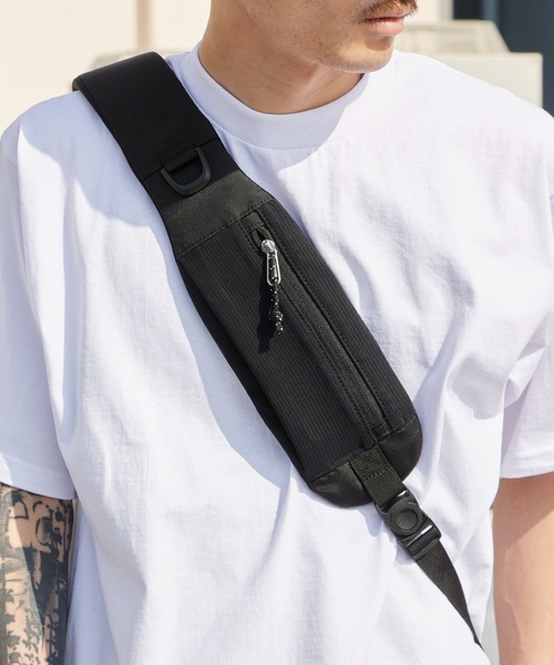 Columbia（コロンビア）の「Columbia/コロンビア パナシーアスリングバッグ 斜めがけ ワンショルダーバッグ ボディーバッグ 通学 アウトドア スポーツ 2026年春夏（ボディバッグ/ウエストポーチ・メンズ・ブラック・FREE）」の6枚目の写真