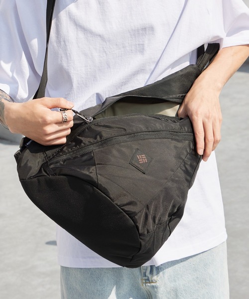 Columbia（コロンビア）の「Columbia/コロンビア パナシーアスリングバッグ 斜めがけ ワンショルダーバッグ ボディーバッグ 通学 アウトドア スポーツ 2026年春夏（ボディバッグ/ウエストポーチ・メンズ・ブラック・FREE）」の9枚目の写真